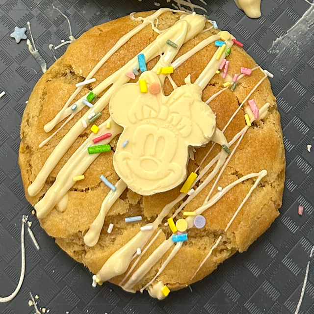 Character Cookies (Pack of 4) White Chocolate